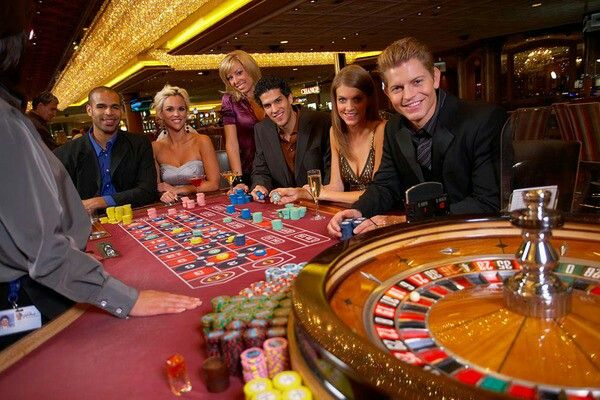 LuckyLand Slots APK Live Betting